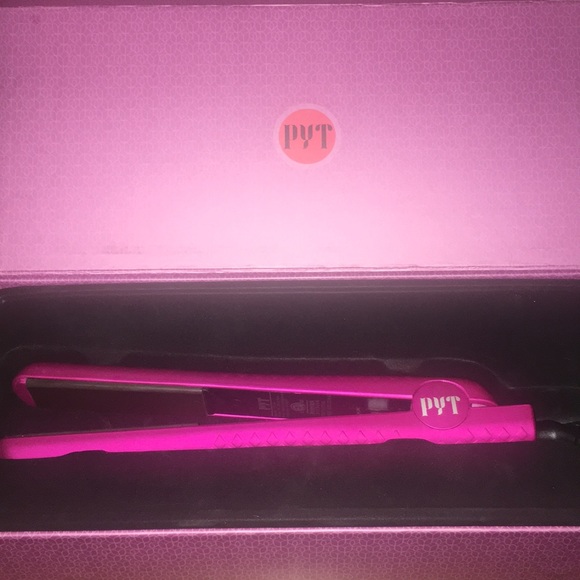 Pretty Young Thing Co Pyt Accessories Hair Straightener New